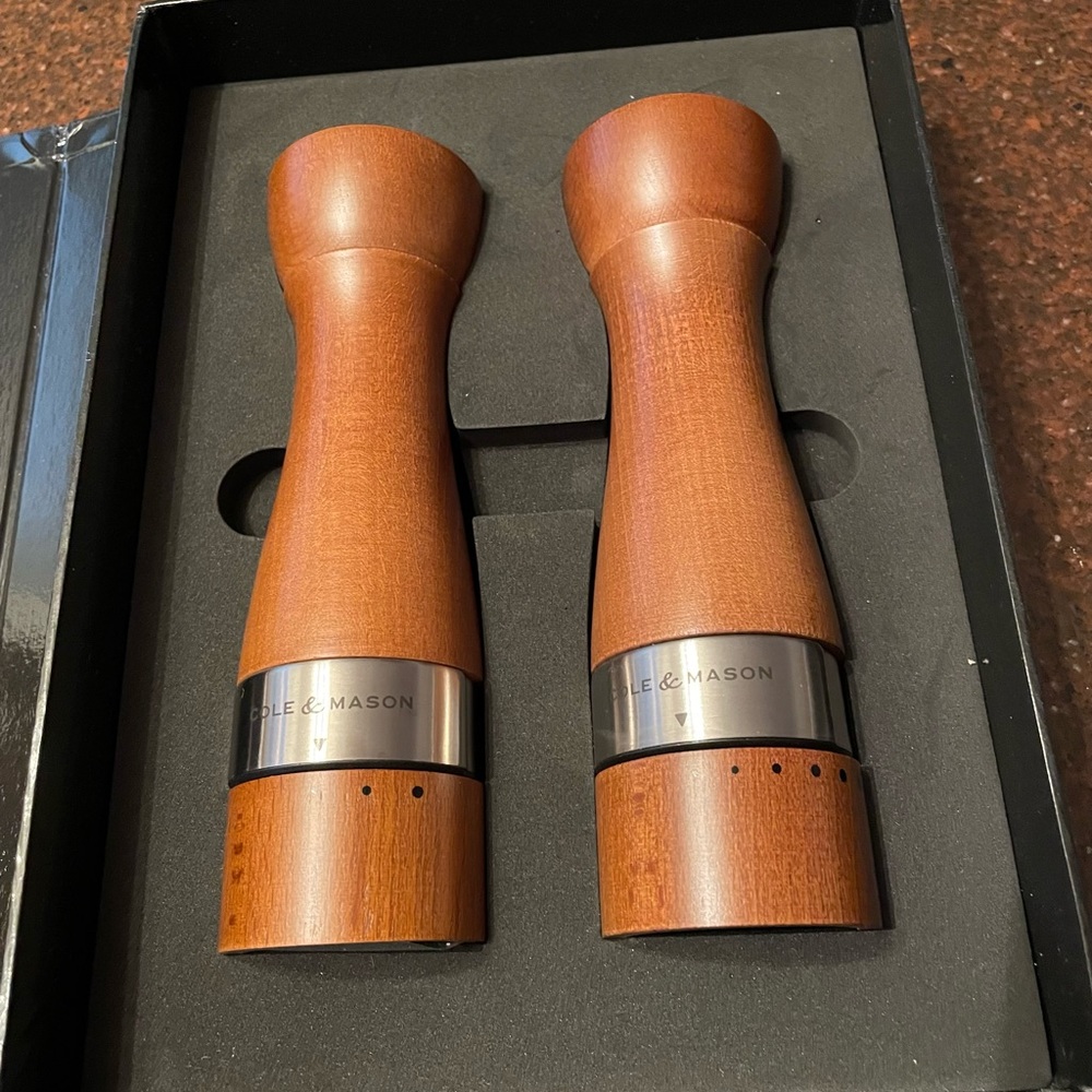 Cole & Mason Melbury Mill set Gourmet Precision Mills Brand New w Box NWT